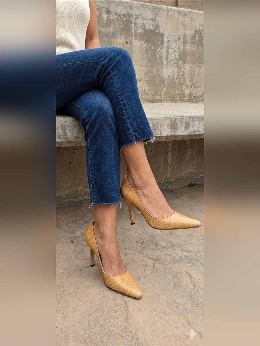 Vintage Manolo Blahnik Blixa Pumps Honey Tan Genuine Alligator EU 37.5/US 7.5